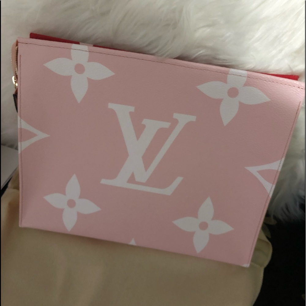 Louis Vuitton Toiletry Pouch 26 Limited edition Brand New